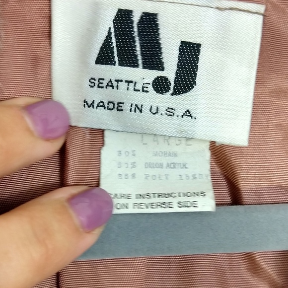 70's vintage MJ Seattle jacket. - Picture 6 of 8